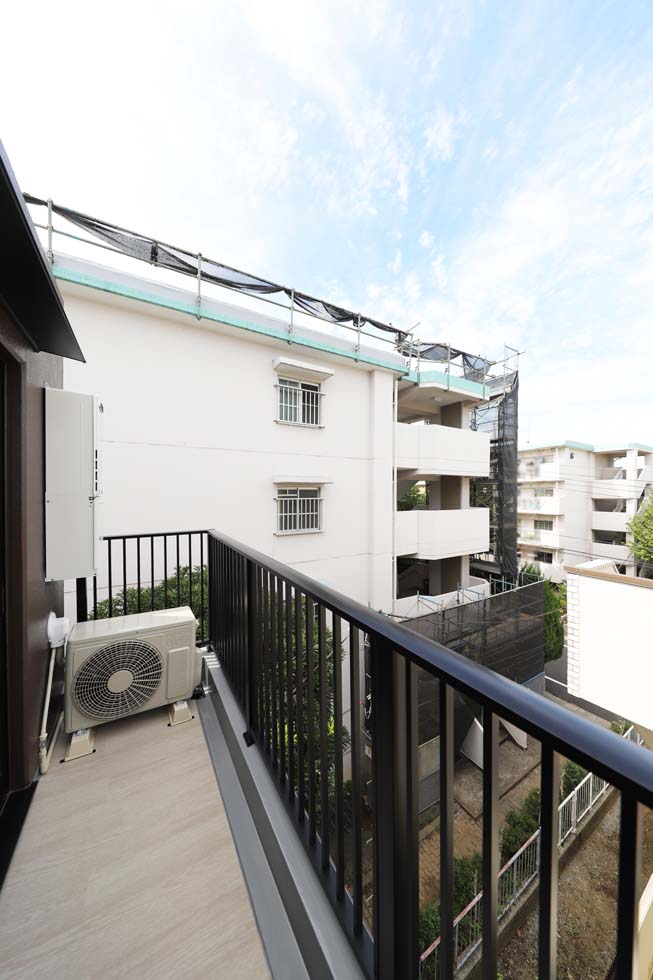 レンティーヴァ綾瀬2階 内観