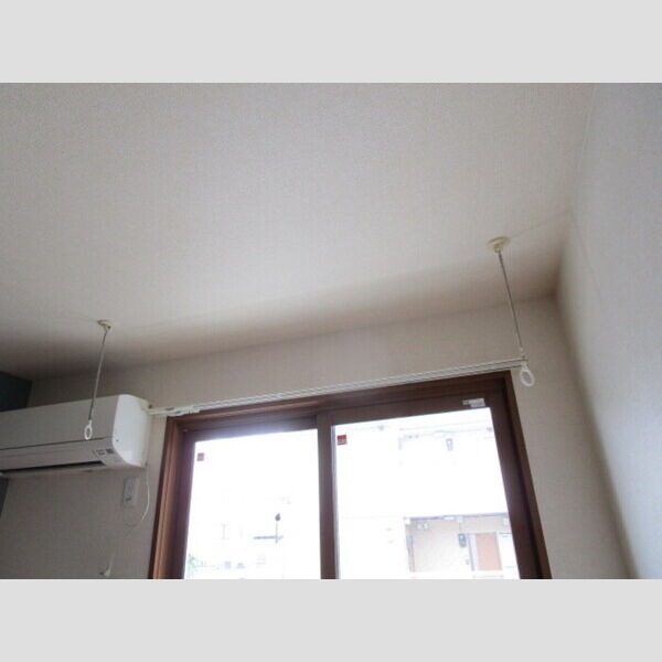 シーサイドスクウェア・Y102号室 室内物干し