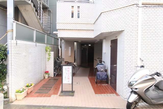 住建第7ハイプレース エントランス