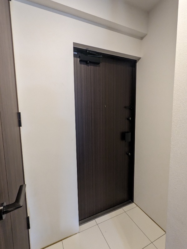 プロスタイルウェルス豊洲イースト6階 玄関