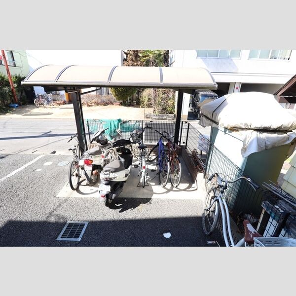 セントラル・クオ 駐輪場