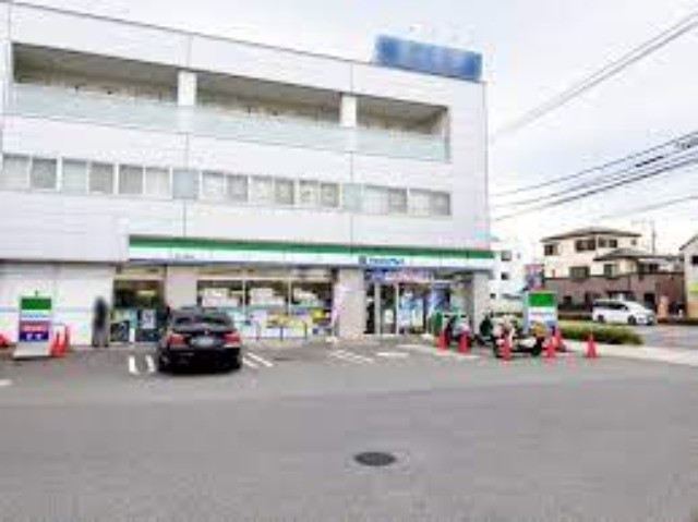 ラックスホーム本郷台206号室 ファミリーマート横浜公田町店