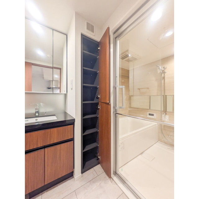 ラヴィエール千駄ヶ谷プレミアムレジデンス 内観