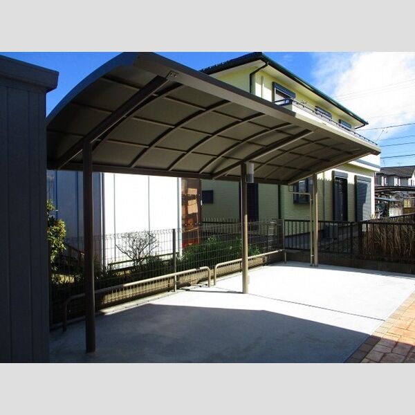 グランツ・シャルロッテ 駐輪場