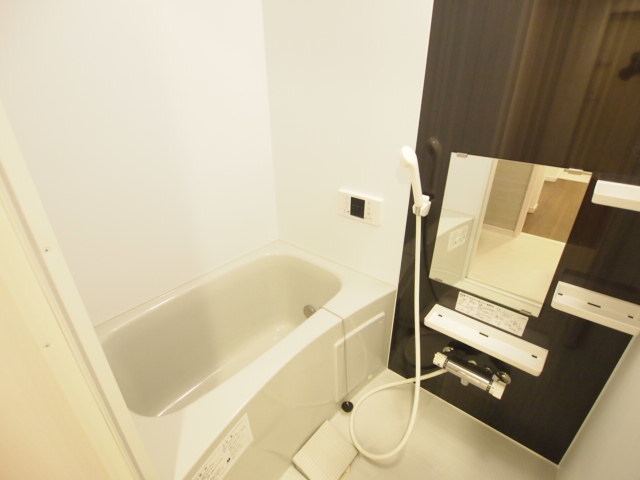 ｐａｚ　ｄｅｌ　ａｌｍａ　三山 バストイレ別　