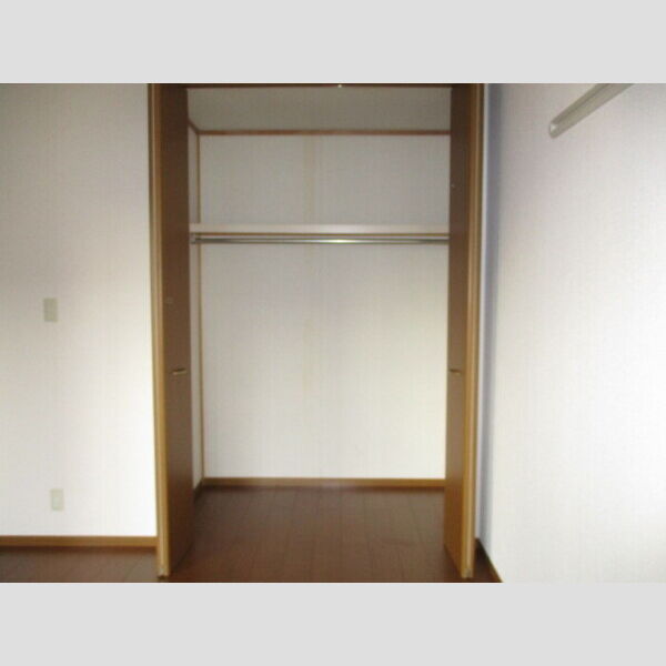 ブールジオン　B 洋室①クローゼット