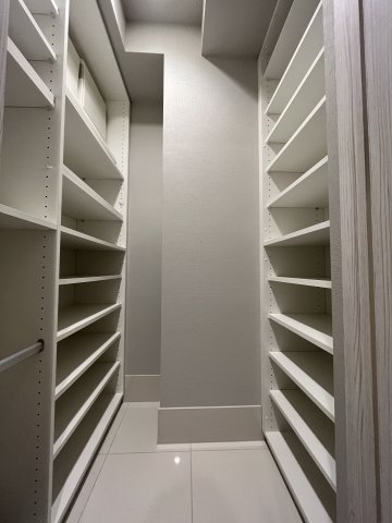 びゅうリエットグラン新宿戸山817号室 収納