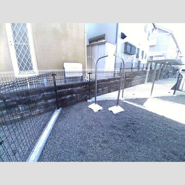 ジ・エレガンス城山101号室 専用のお庭があります