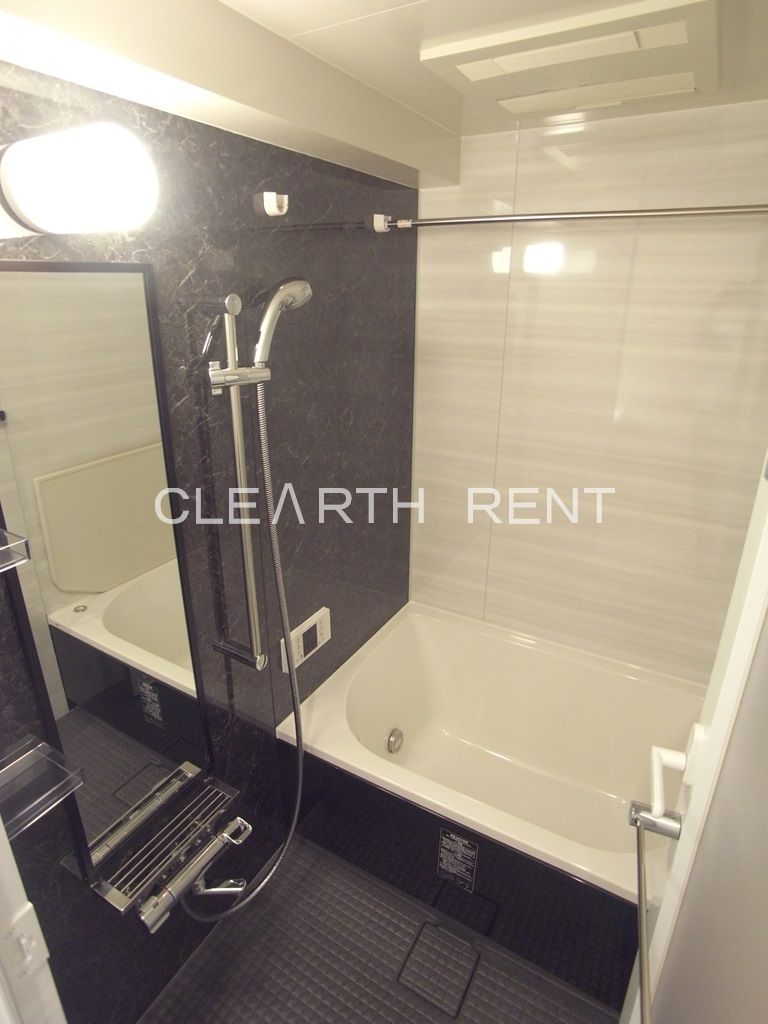 コンシェリア目白 ＴＨＥ ＧＲＡＮＤ ＲＥＳＩＤＥＮＣＥ4階 清潔感のあるバスルーム☆浴室乾燥機・追焚オートバス