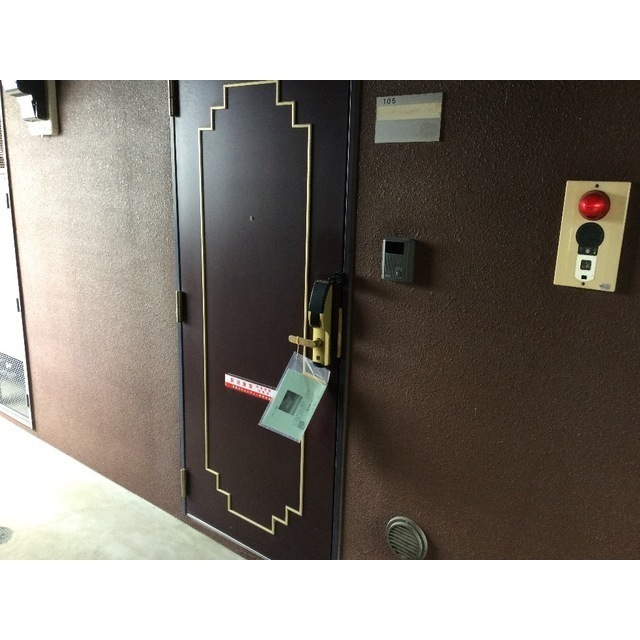 リュミエールⅠ105号室 玄関
