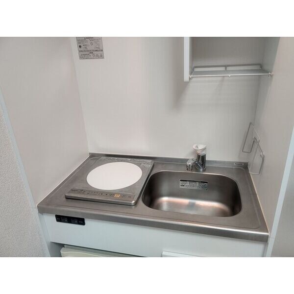 ネクサスホーム川崎206号室 キッチン