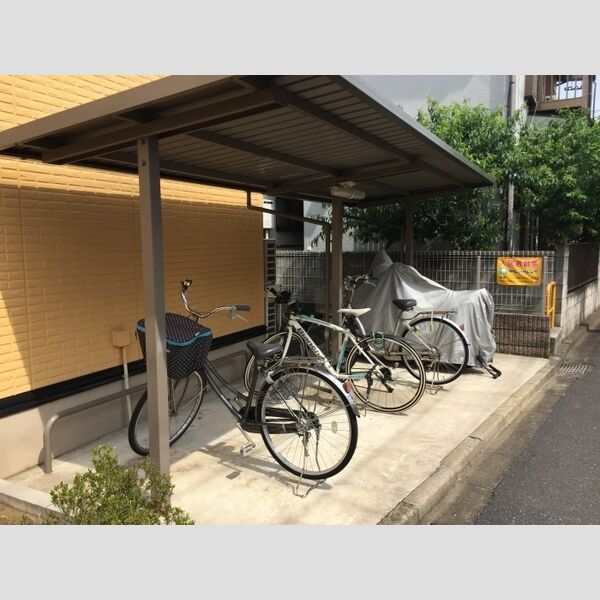 キャトルセゾン 駐輪場