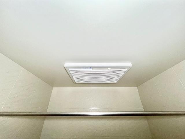 ラルクアンシェル101号室 浴室乾燥機