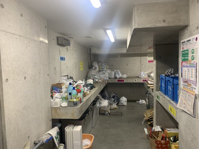 プライムアーバン西荻窪Ⅱ405号室 ゴミ置き場