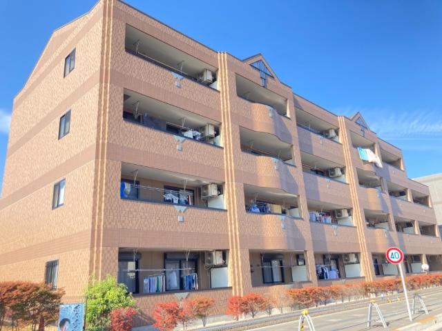 ペアウッド 外観写真（昼）