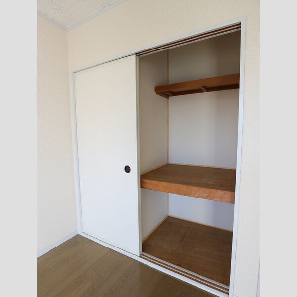 ジュネス陽光台 物入