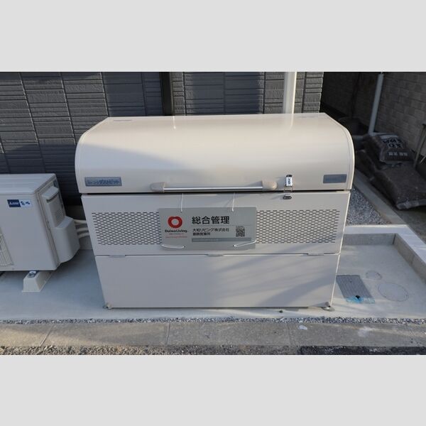 セレスティア柴又Ⅳ101号室 ゴミストッカー