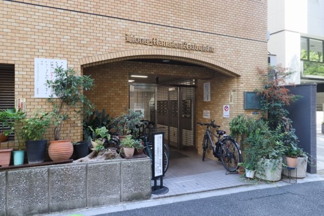 ライオンズマンション麻布コート4階 エントランス