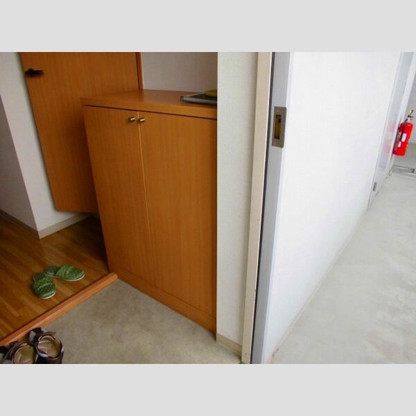 カーサフィオーレ303号室 シューズBOX