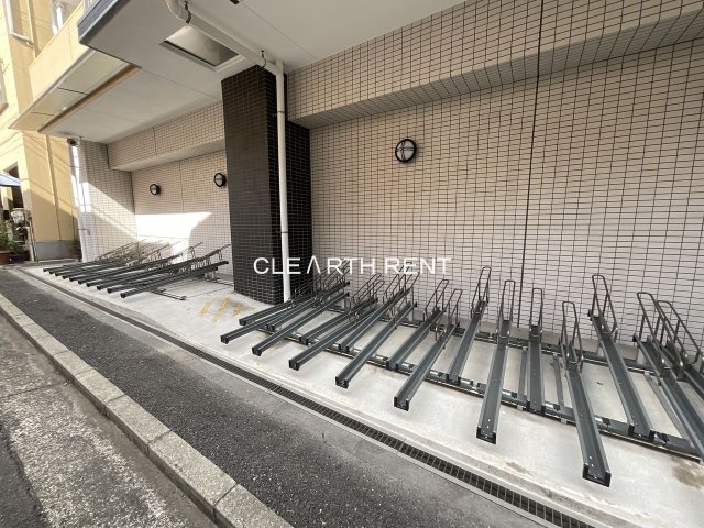 コンシェリアＲ 横濱桜木町2階 駐輪場