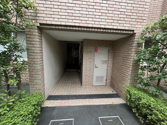PATH藤が丘203号室 エントランス