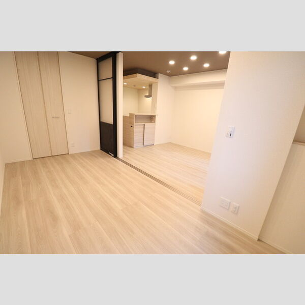 ソレイユガーデン103号室 洋室