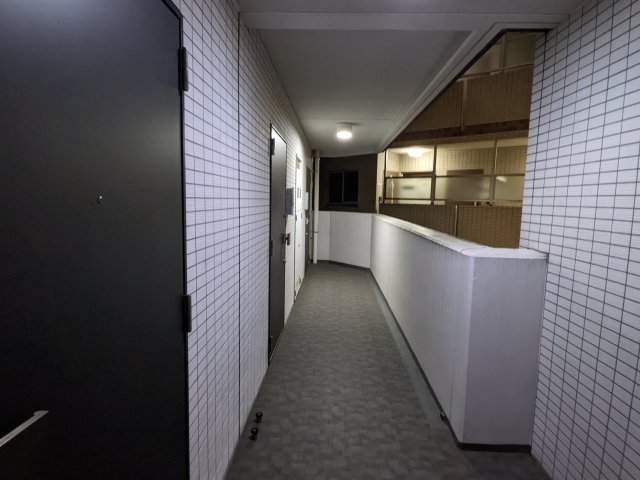 プレミアムキューブ新中野502号室 ロビー