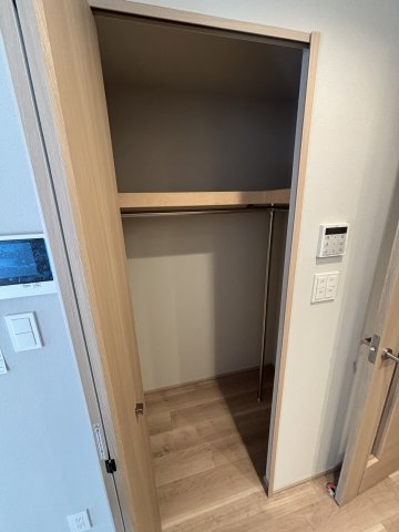 グランディアラフィーネ0305号室 収納