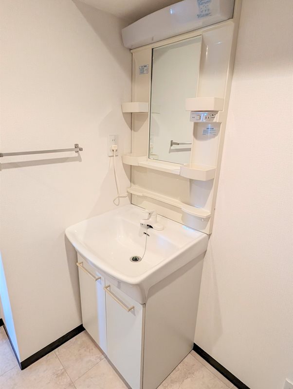 グランドゥール日吉5階 洗面