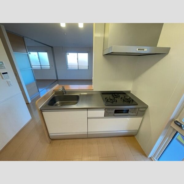 サン クラージュ202号室 システムキッチン