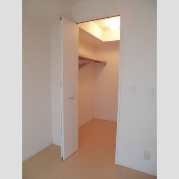 ミストラル ウォークインクローゼット