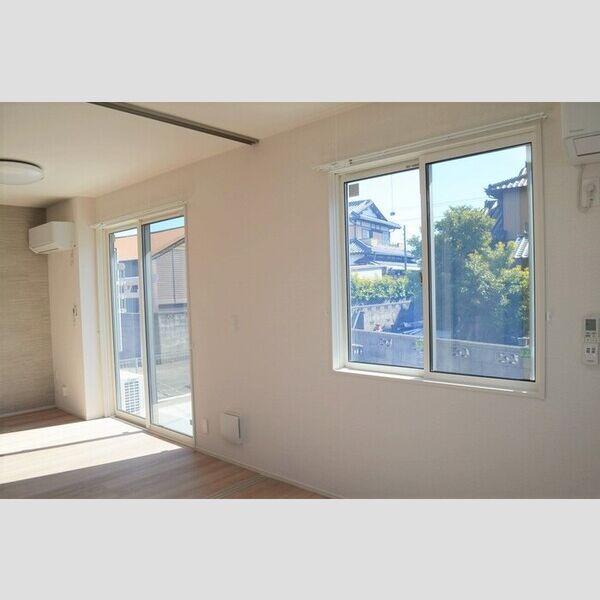 カネトヒル101号室 洋室①