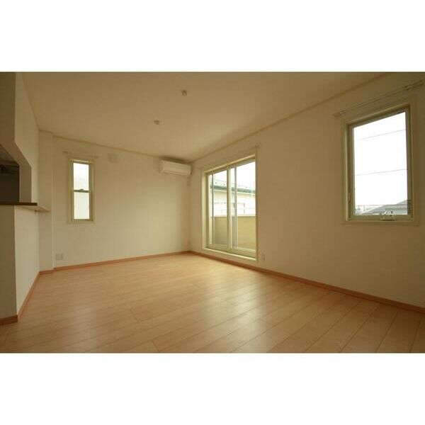 パークス8K リビング