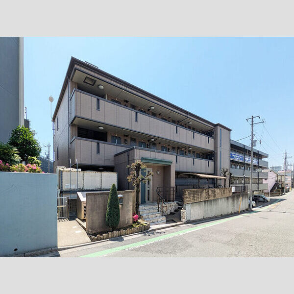 アーバングレース103号室 外観