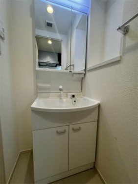 リブリ・Espoir六番館3階 洗面所