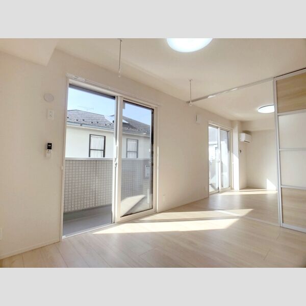 ロイジェントパークス草加手代　B202号室 洋室