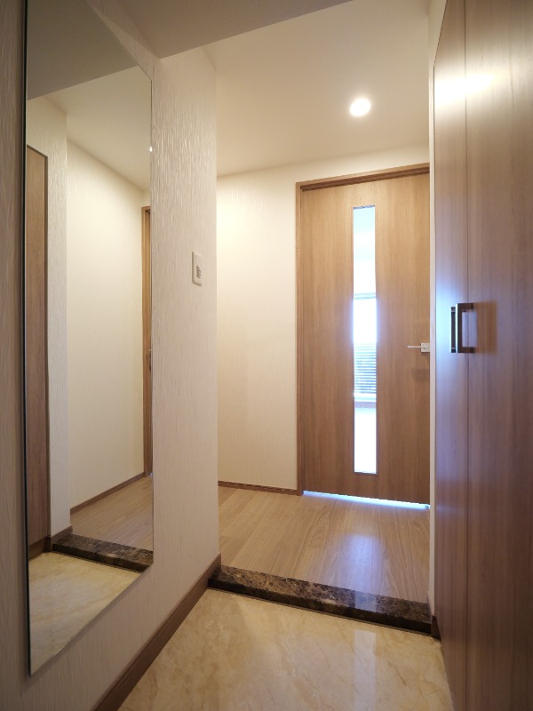 プレジオ西新井5階 玄関