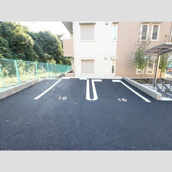 le Belier(ル ベリエ) 駐車場