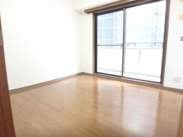 目黒青葉台グランドハイツ2階 洋室2