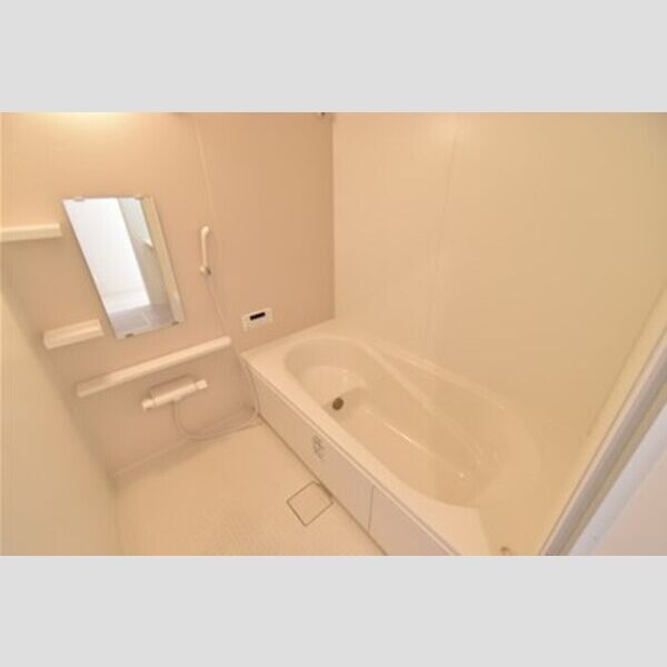 リビング平沢101号室 バス