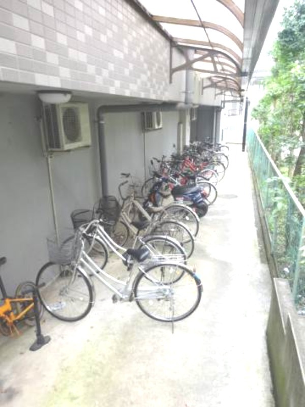 ライフステージ2階 駐輪場
