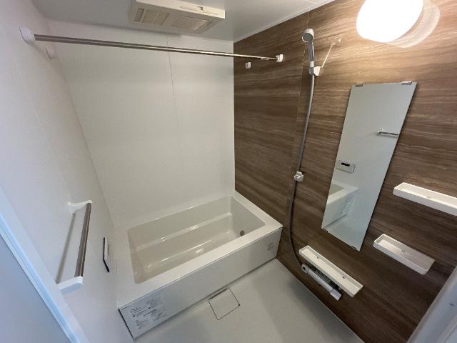 ＫＡＫＩＮＯＫＩ　ＴＥＲＲＡＣＥ バス