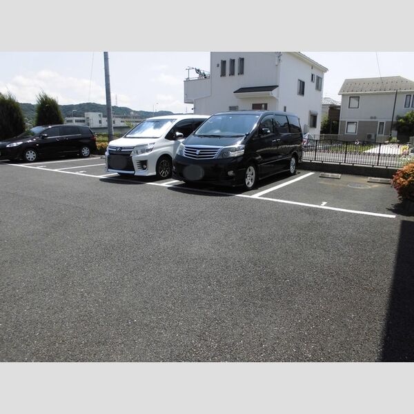 ドエル59201号室 駐車場