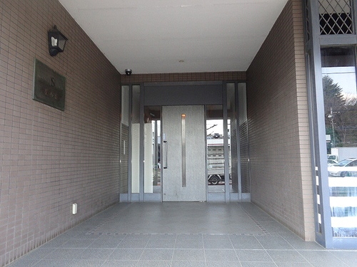 メローステイツ０３０３号室 エントランス（前回募集時の写真）
