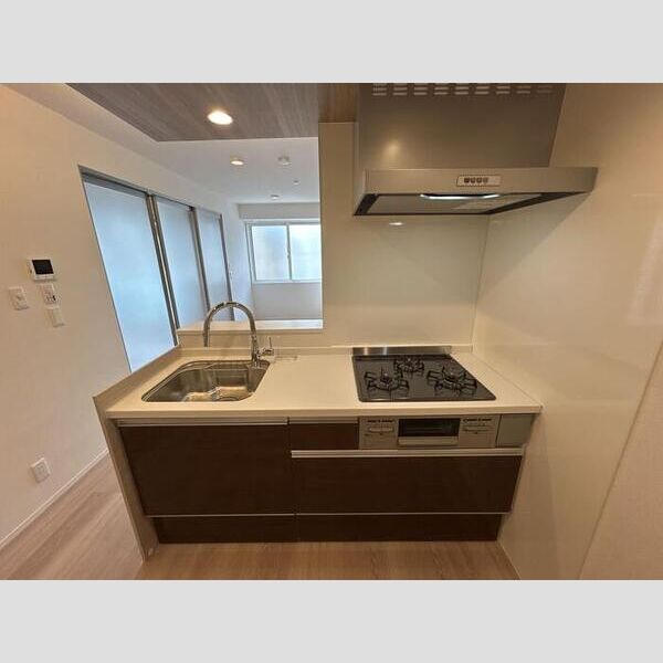 セレスティア西綾瀬201号室 キッチン