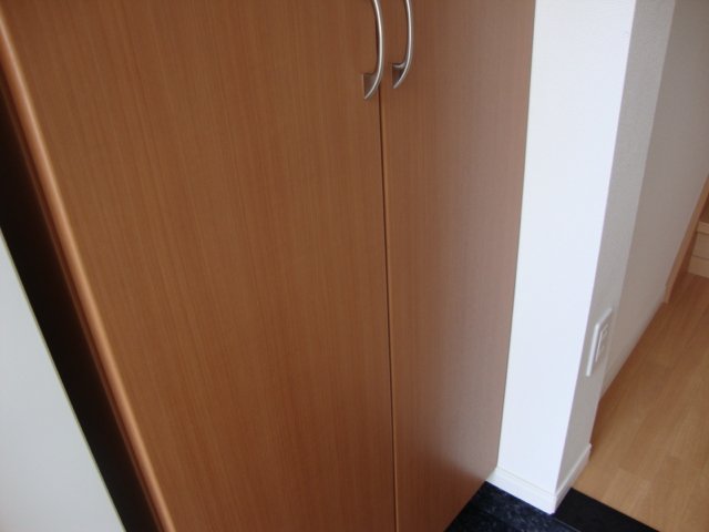 クレセナ鎌倉 玄関（イメージ）