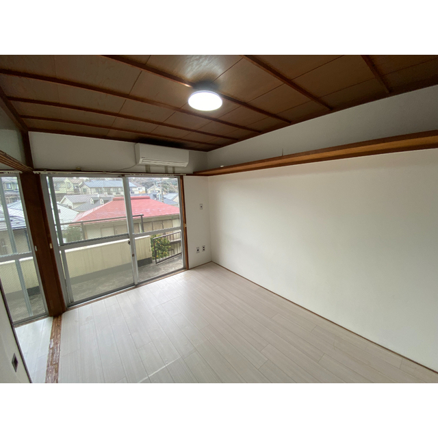 第2白楽マンション103号室 リビング