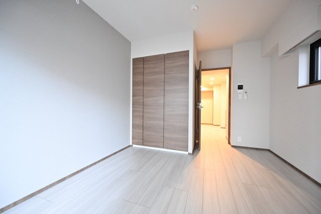 ＧＲＡＮＳＩＴＥ　ＮＡＫＡＭＥＧＵＲＯ4階 部屋その他