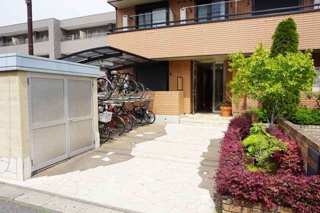 ループ東川口 エントランス