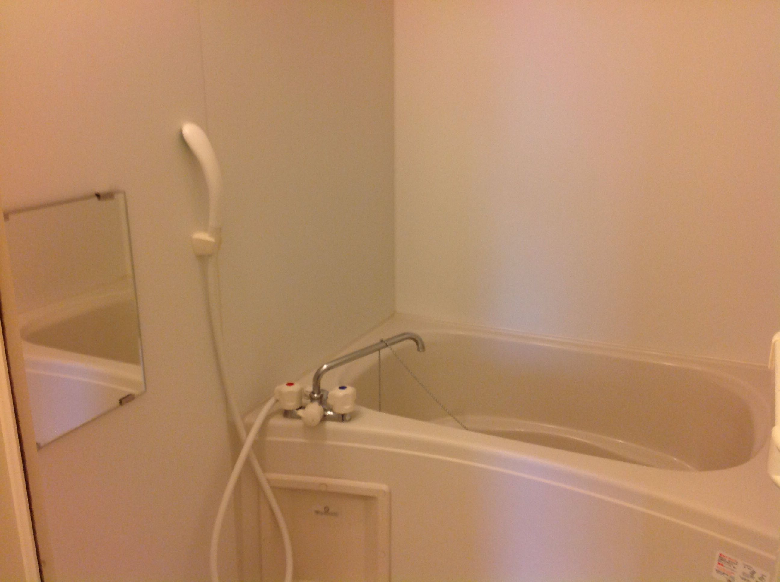 レオパレスアドゥスィール お風呂